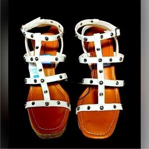 size 9W white Time and Tru wedge sandals